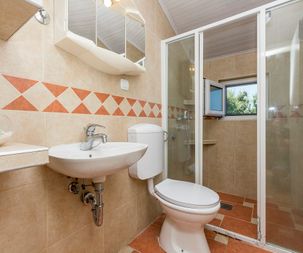 Bathroom of apartment for rent with amazing sea view Utjeha Montenegro